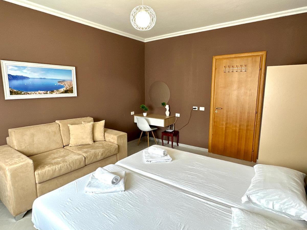 Family Suite Residence Vlore Exterior photo